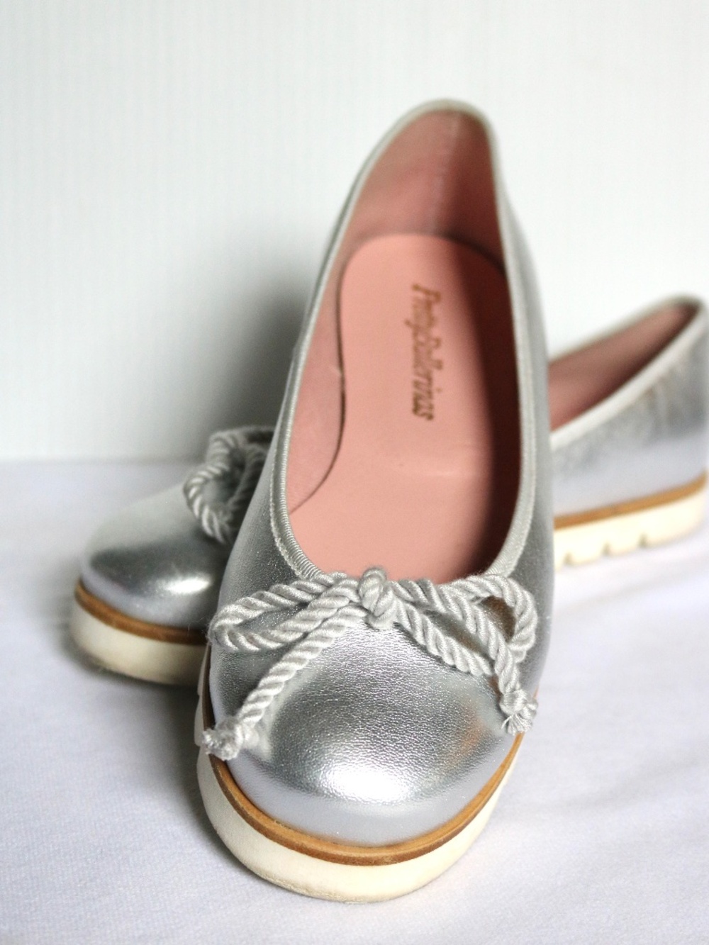 Pretty Ballerinas Silver Leather Flats with Bow Women's Size 37.5 Spain Summer